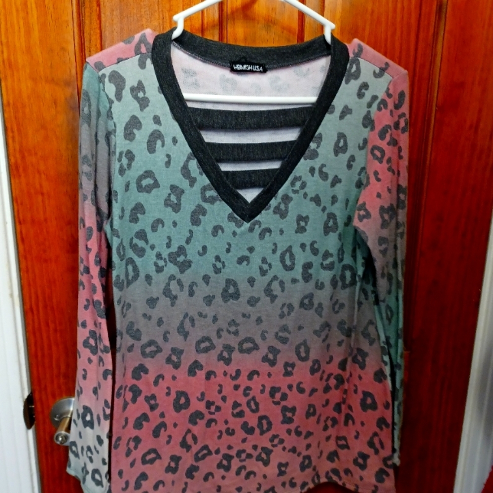 Light weight sweater